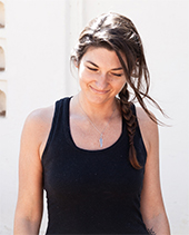 Emma, nutritionist providing personalised nutrition support